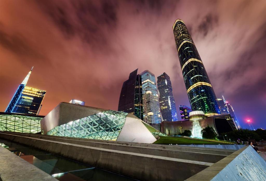 Royal Garden Hotel Guangzhou Dış mekan fotoğraf
