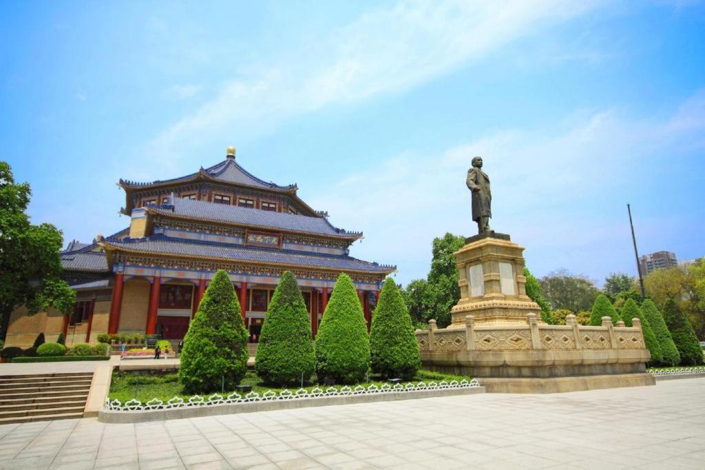 Royal Garden Hotel Guangzhou Dış mekan fotoğraf