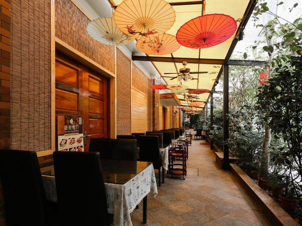 Royal Garden Hotel Guangzhou Dış mekan fotoğraf