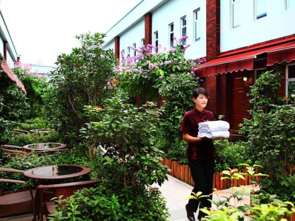 Royal Garden Hotel Guangzhou Dış mekan fotoğraf