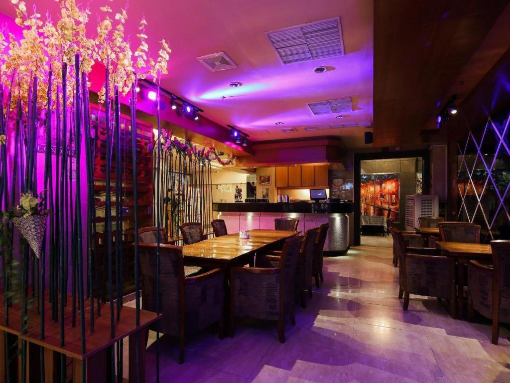 Royal Garden Hotel Guangzhou Dış mekan fotoğraf