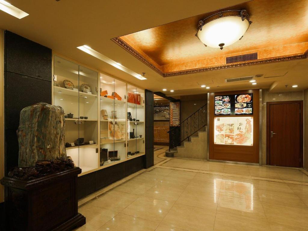 Royal Garden Hotel Guangzhou Dış mekan fotoğraf