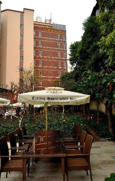 Royal Garden Hotel Guangzhou Dış mekan fotoğraf